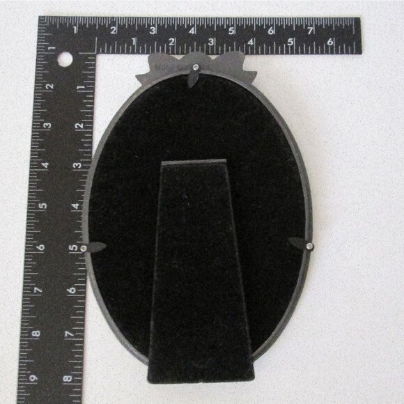 Vintage Malden Victorian Style Oval Picture Frame Bow Faux Pearl 5 x 7 - Picture 9 of 9